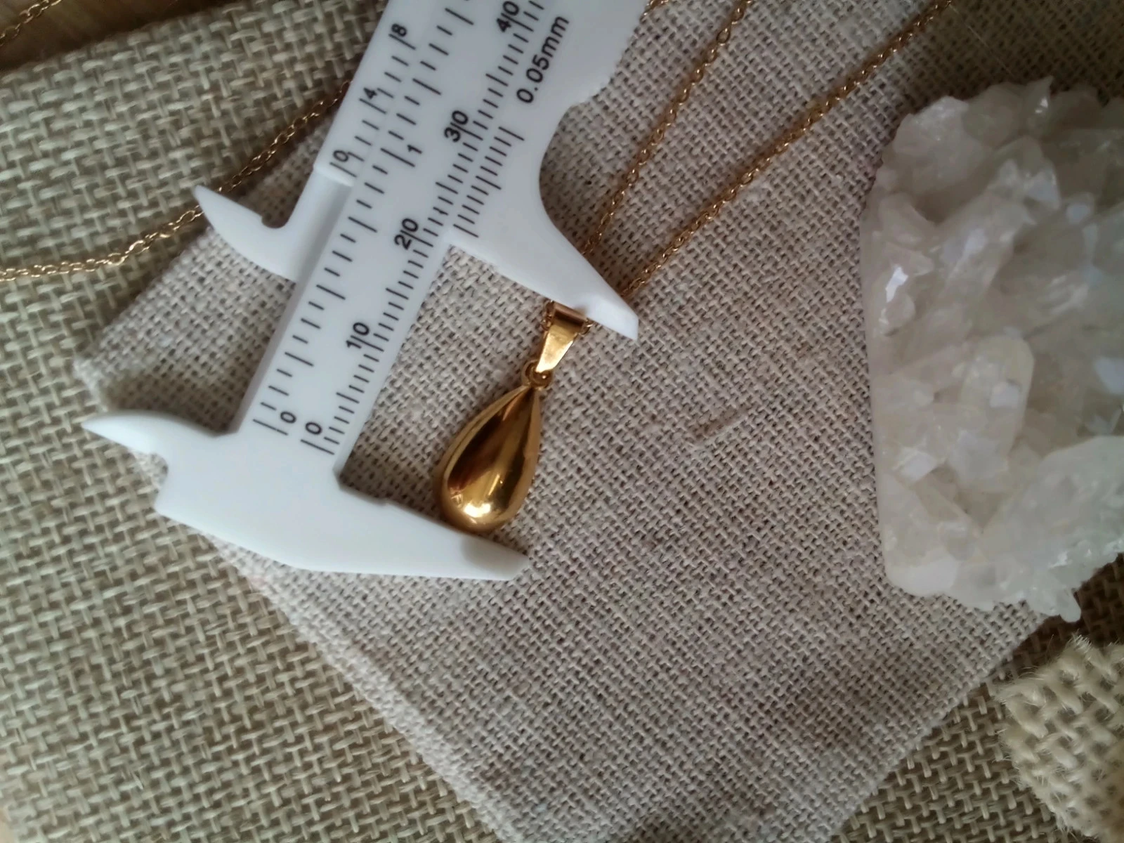 Collier pendentif goutte dorée – photo 2